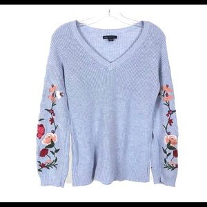 American Eagle V-Neck Floral Embroidered Sweater